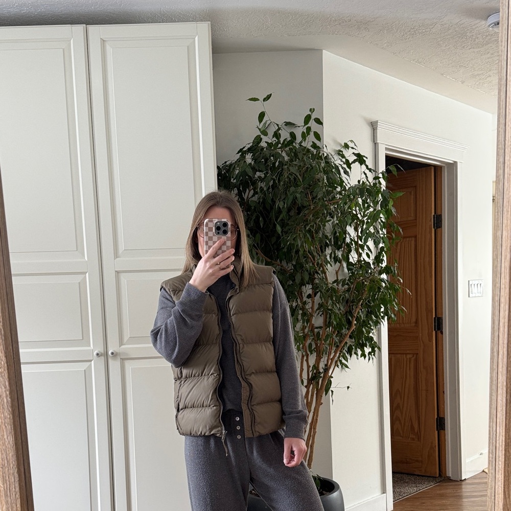 Women's Olive Quilted Puffer Vest - Sleeveless Layering Piece - Picture 2 of 5